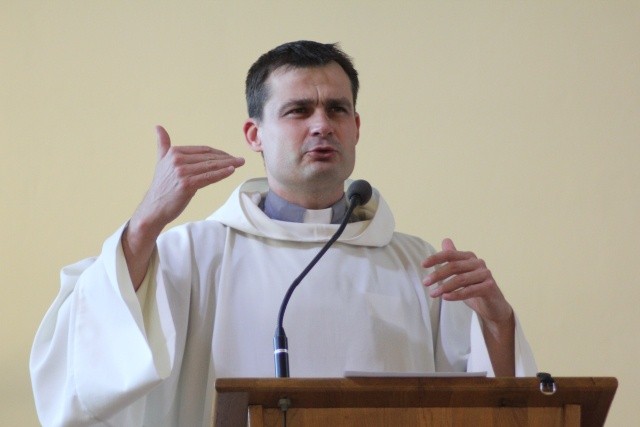 ks.Tomasz Sałatka